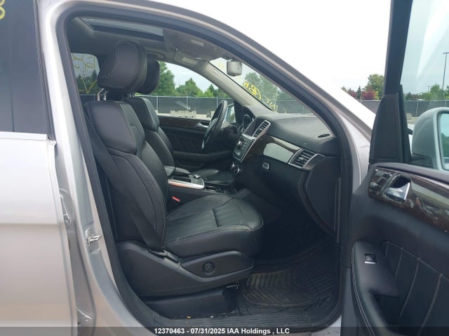 4JGDF6EE0GA711723 Mercedes-Benz m276