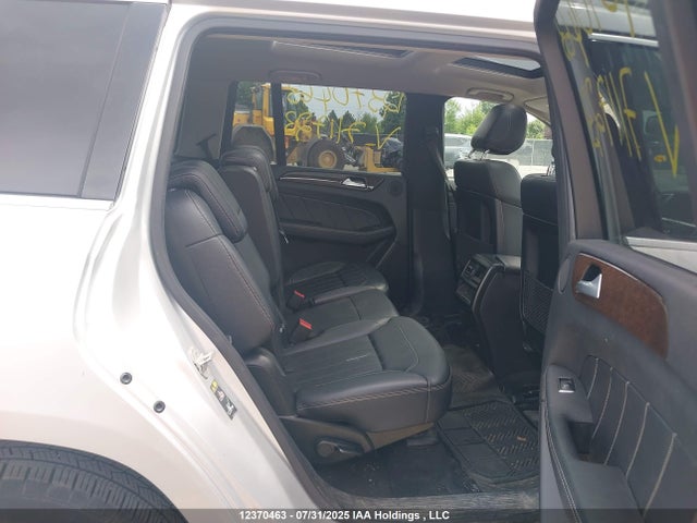 4JGDF6EE0GA711723 Mercedes-Benz m276
