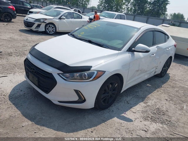 KMHD84LF2HU380993 Hyundai 2017