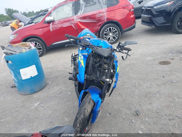JS1GT7AB4K7100198 Suzuki T719-