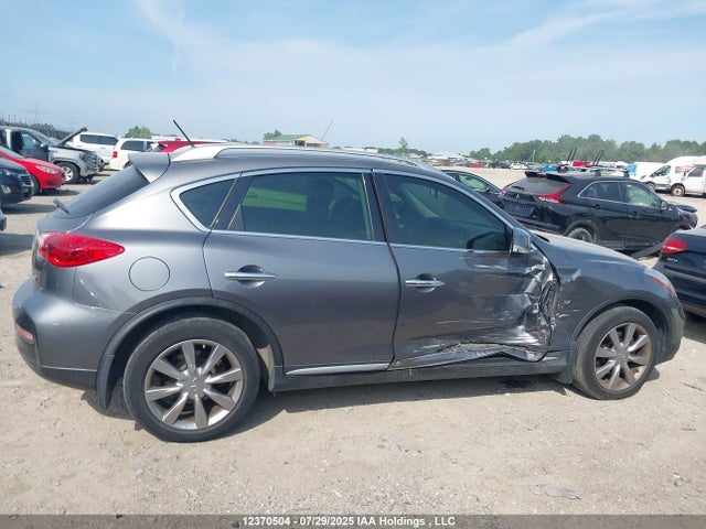 JN1BJ0RR6GM262845 Infiniti 2016