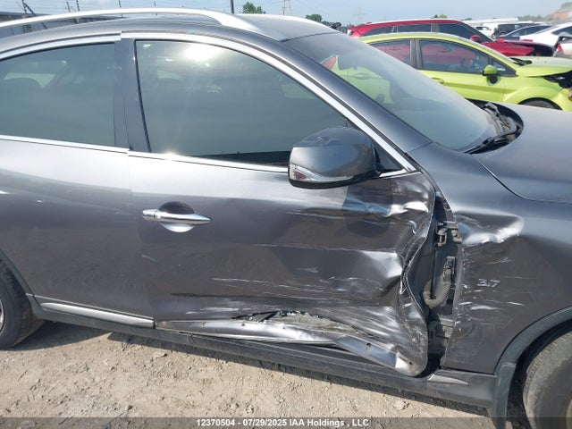 JN1BJ0RR6GM262845 Infiniti 2016