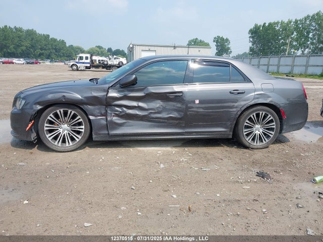 Chrysler 300 2018 2C3CCABG5JH304222 Image 13