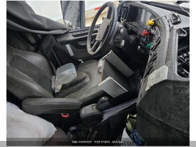2020 Volvo Vnl მანქანა იყიდება აუქციონზე, vin: 4V4NC9EJ6LN222508, აუქციონის ნომერი: 12370536