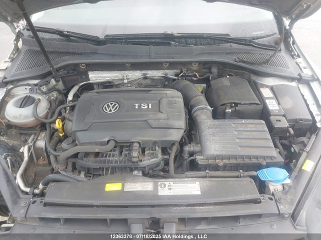 3VW217AU8FM032584 Volkswagen 2015