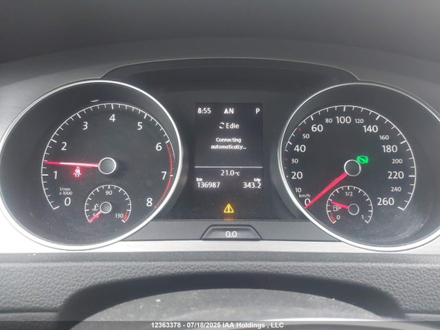 3VW217AU8FM032584 Volkswagen 2015