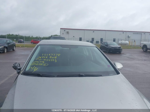 3VW217AU8FM032584 Volkswagen 2015
