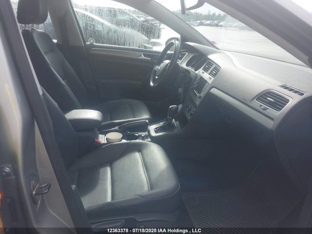 3VW217AU8FM032584 Volkswagen 2015