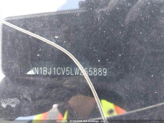 JN1BJ1CV5LW265889 Nissan 2020