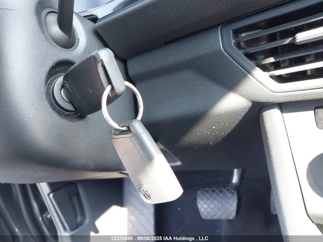 3VWCM7BU3PM010553 Volkswagen tsi