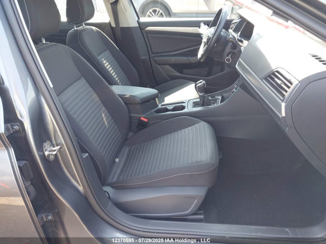 3VWCM7BU3PM010553 Volkswagen tsi