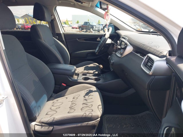 5XYPGDA15HG308117 KIA Sorento