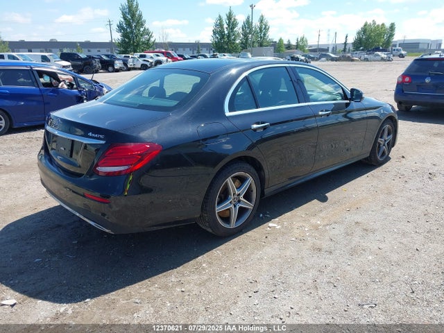 WDDZF6JB4KA496416 Mercedes-Benz m276