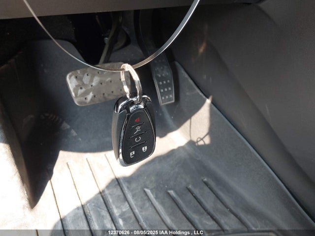 1GNEVJKW1PJ295846 Chevrolet lfy