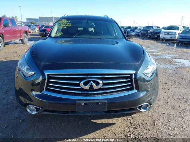 JN8CS1MW0FM480378 Infiniti 2015