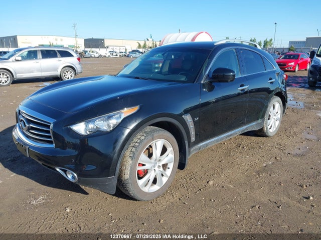 JN8CS1MW0FM480378 Infiniti 2015