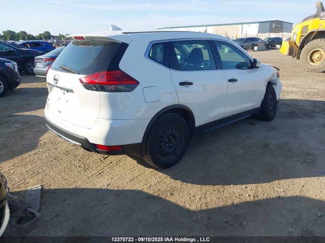 Nissan Rogue 2017 5N1AT2MT4HC795748 Image 4