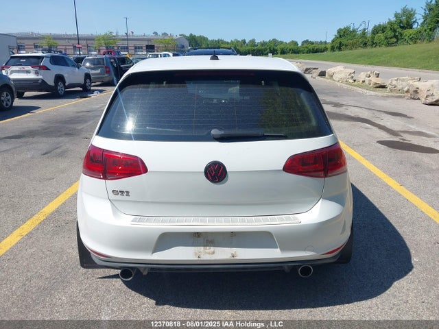 3VWYT7AU1FM022130 Volkswagen GTI