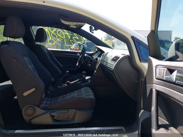 3VWYT7AU1FM022130 Volkswagen GTI