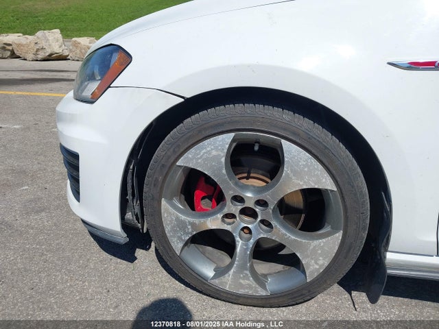 3VWYT7AU1FM022130 Volkswagen GTI