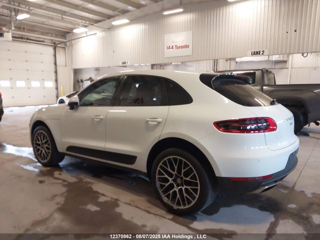 Porsche Macan 2017 WP1AA2A52HLB81022 Image 3