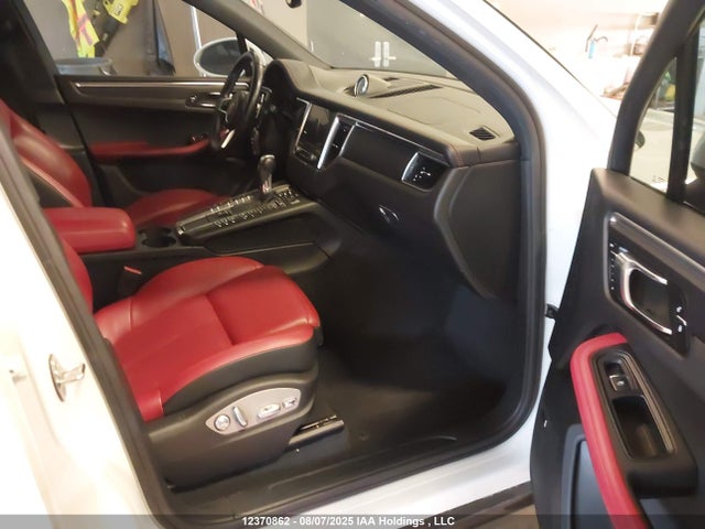 Porsche Macan 2017 WP1AA2A52HLB81022 Image 5