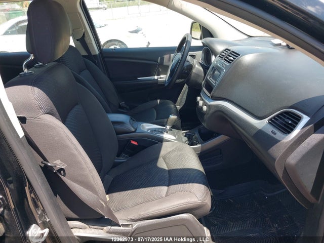 3C4PDCAB8FT660058 Dodge 2015