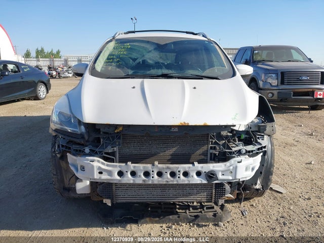 1FMCU9J94FUC37865 Ford Escape