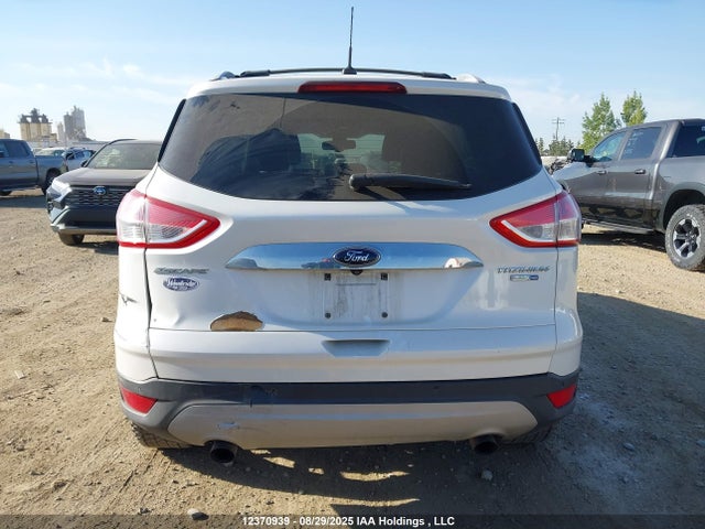 1FMCU9J94FUC37865 Ford Escape