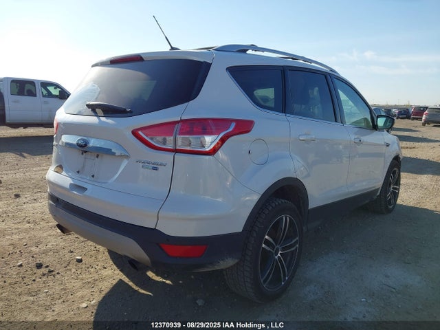 1FMCU9J94FUC37865 Ford Escape