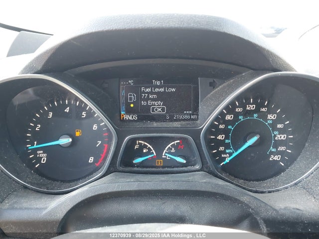 1FMCU9J94FUC37865 Ford Escape