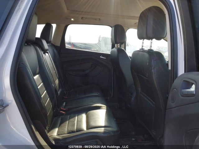 1FMCU9J94FUC37865 Ford Escape