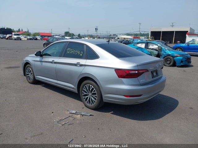 3VWN57BU2MM023439 Volkswagen tsi