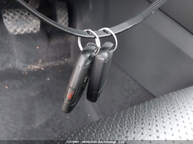 3VWGM7BU5RM065932 Volkswagen tsi