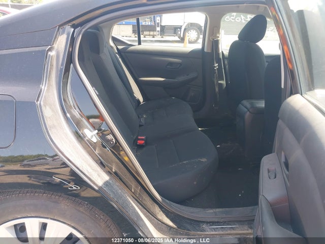 Nissan 2024 2024 3N1AB8BV9RY358130 Image 8