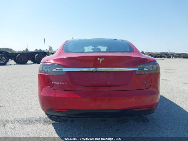 Tesla 2018 2018 5YJSA1E23JF276522 Image 16