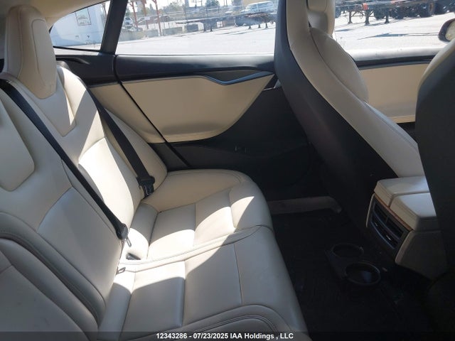 Tesla 2018 2018 5YJSA1E23JF276522 Image 8
