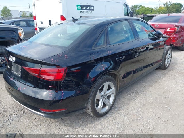 WAUAUGFFXJ1083801 Audi 2018