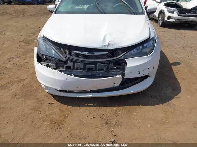 2C4RC1AG7JR234059 Chrysler Pacifica