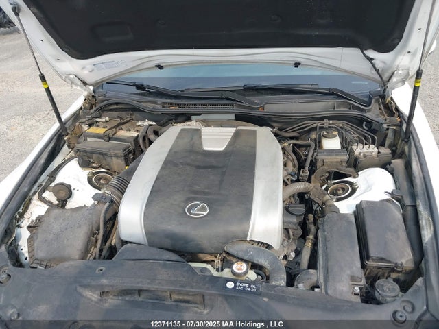 Lexus IS 2018 JTHC81D27J5032504 Image 10