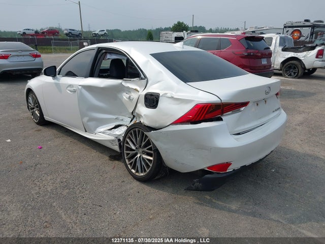 Lexus IS 2018 JTHC81D27J5032504 Image 3