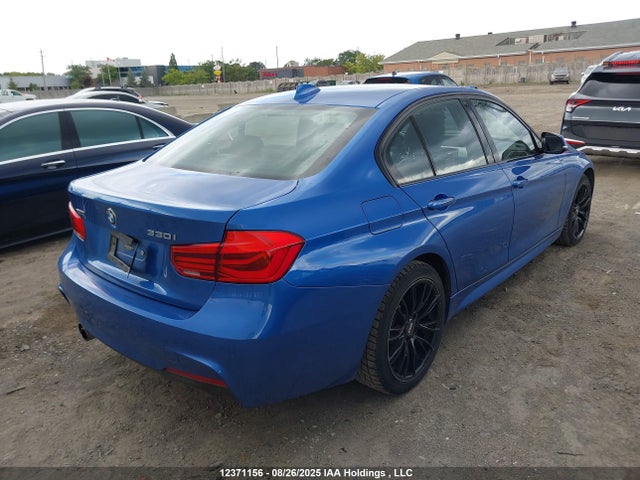 WBA8D9C57JEM32072 BMW 330I