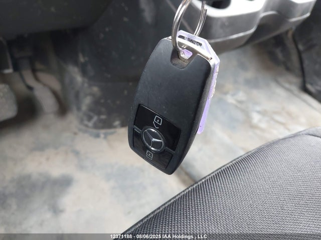Mercedes-Benz om651 2022 W1Y4DBHY8NP483694 Image 10