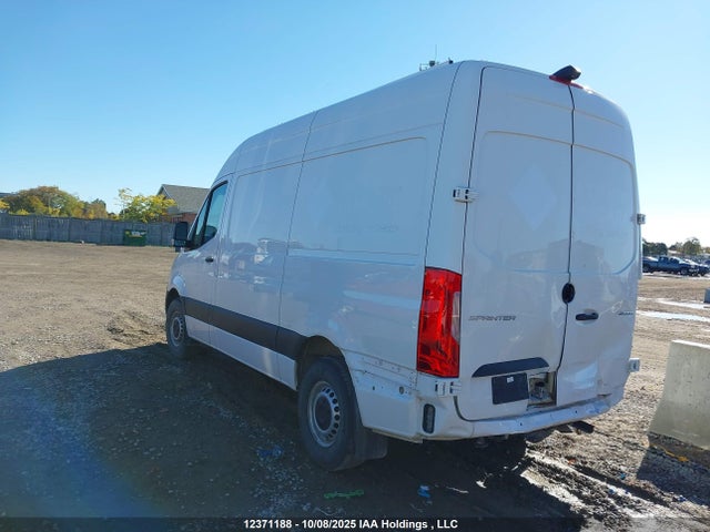 Mercedes-Benz om651 2022 W1Y4DBHY8NP483694 Image 3
