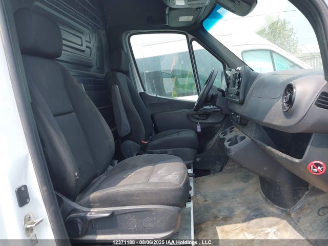 Mercedes-Benz om651 2022 W1Y4DBHY8NP483694 Image 5