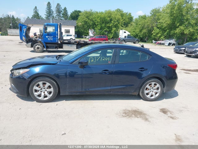 3MZBM1U77FM185595 Mazda pe