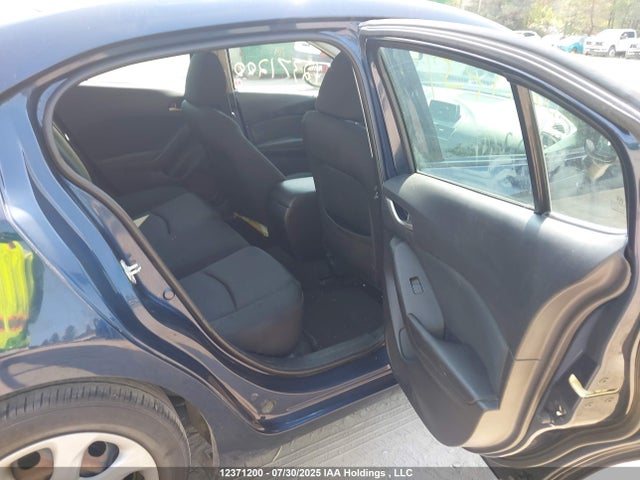 3MZBM1U77FM185595 Mazda pe