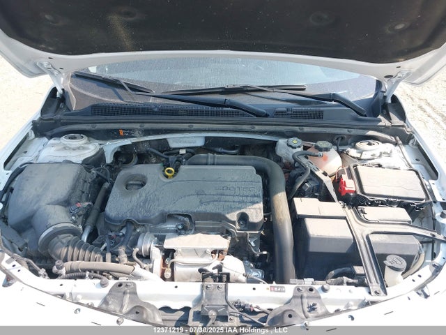 1G1ZD5ST0PF242576 Chevrolet lfv