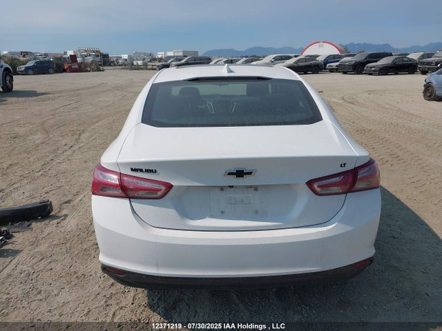 1G1ZD5ST0PF242576 Chevrolet lfv