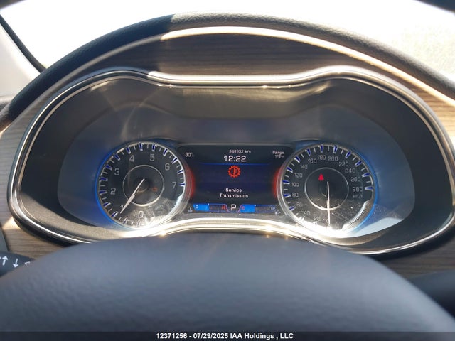 1C3CCCEG5FN507049 Chrysler 200